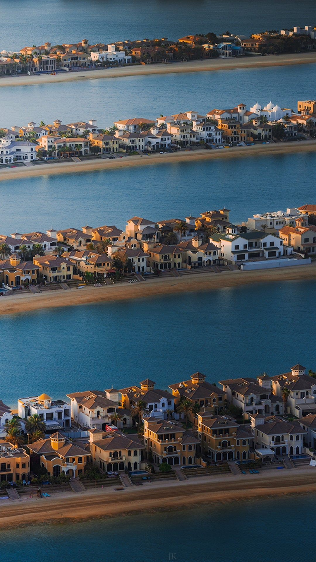 Palm Jumeirah Aerial View, Dubai - Mobile Wallpaper by Jeet Khagram